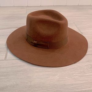 Urban outfitters hat!